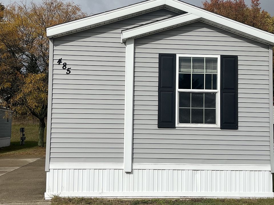 1st image of 425 Cider Mill Dr #10