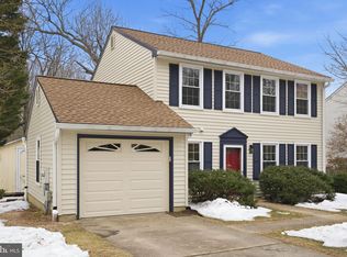 394 Kings College Dr, Arnold, MD 21012