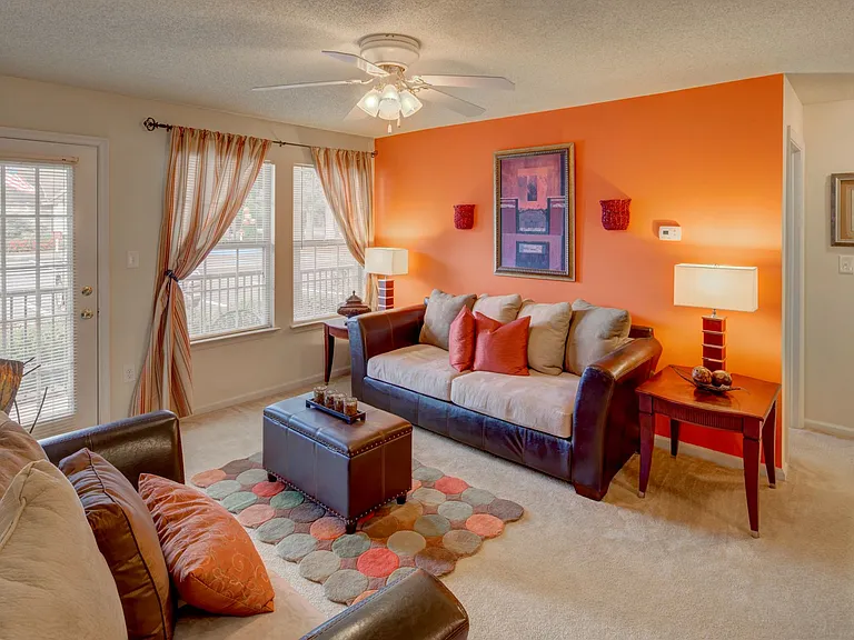 Woodbriar Apartment Homes — Photo 28