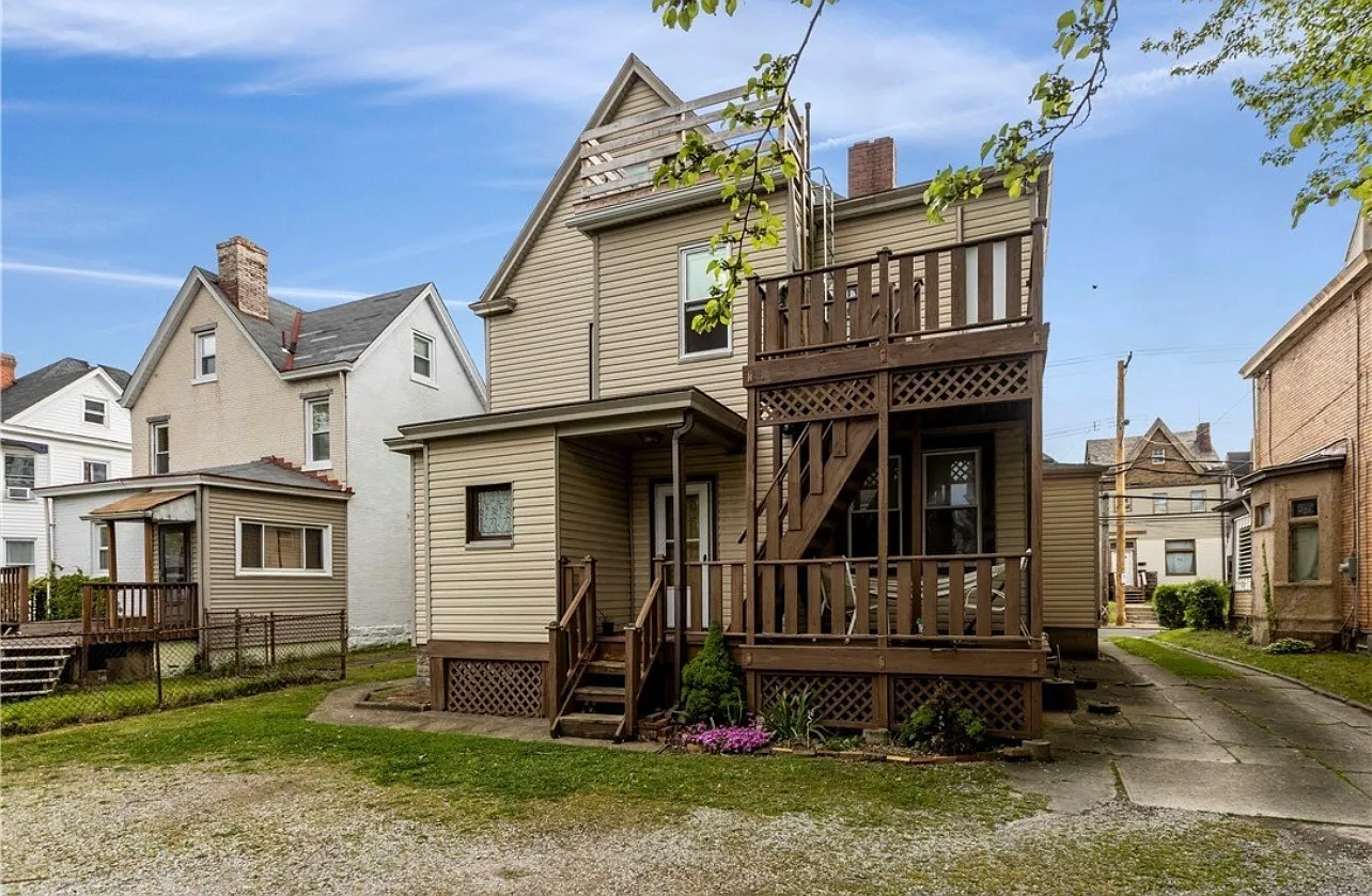 2953 Zephyr Ave — Photo 2