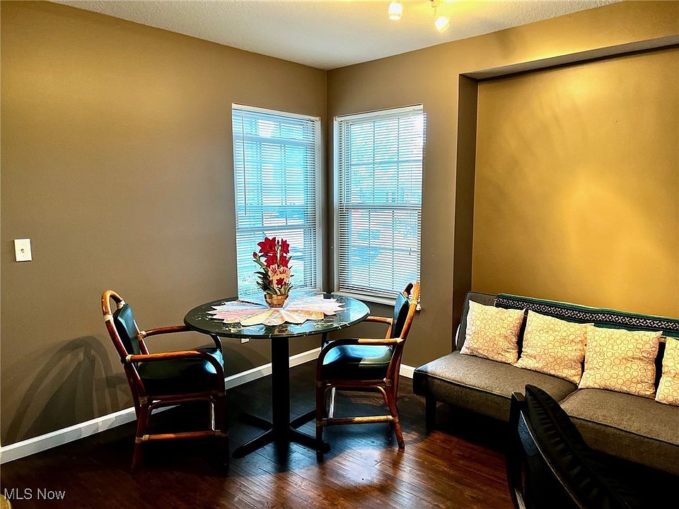 321 S Linden Ct, Warren, OH 44484 Zillow