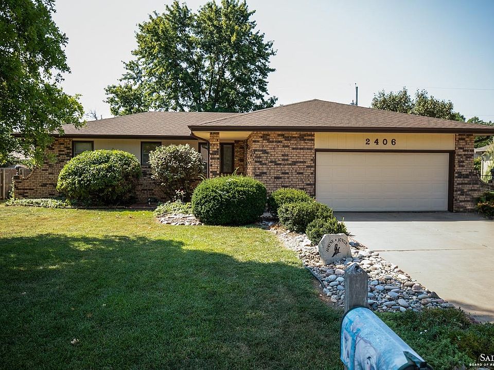 1st image of 2406 Brookwood Ln