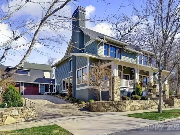 36 Wordsworth Rd, Black Mountain, NC 28711