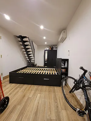 Rented by Lodger Corp | media 14