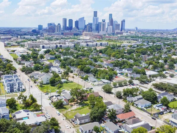 1917 Elysian St, Houston, TX 77026