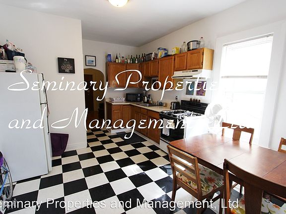 4th image of 3136 N Southport Ave #3475037