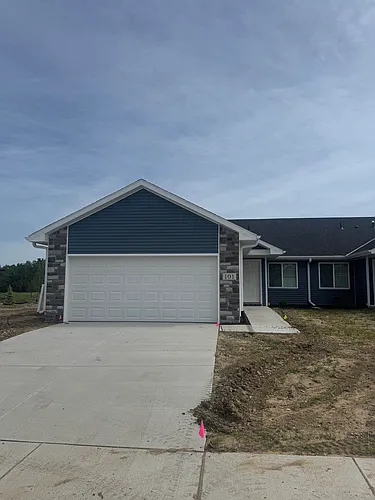 101 W Ida Ln Photo 1