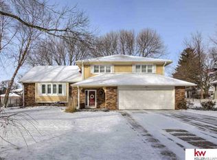 1010 S 218th St, Elkhorn, NE 68022