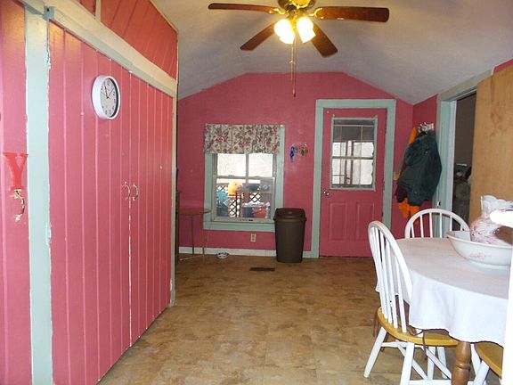 4th image of 203 Bigelow Hill Road