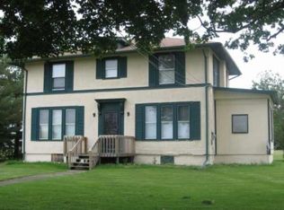 316 N Maple St, Apple River, IL 61001