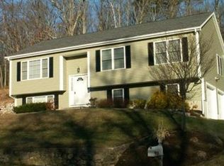48 Blackstone St, Blackstone, MA 01504