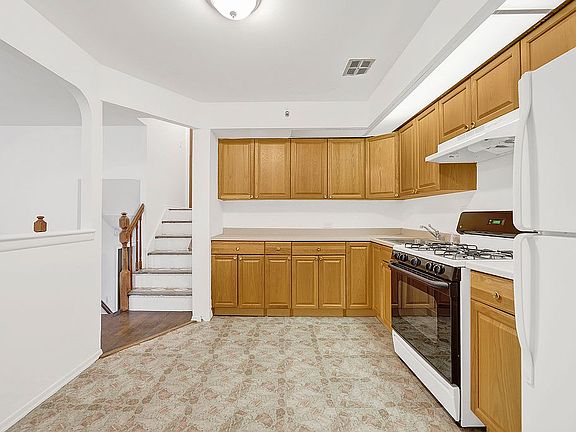 5th image of 7314 Avenue M