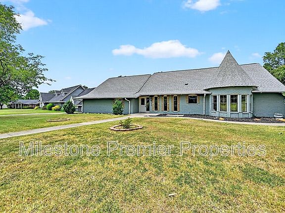 5th image of 2602 Turtle Creek Dr