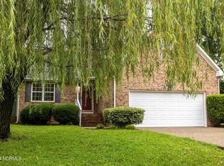 107 W Heron Ct, Elizabeth City, NC 27909