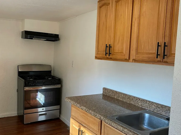 3382 Eucalyptus Ave #A — Photo 9
