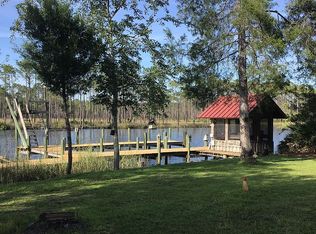 999 Mill Rd, Carrabelle, FL 32322