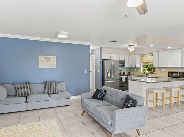 57528 Bailey St, Grassy Key, FL 33050