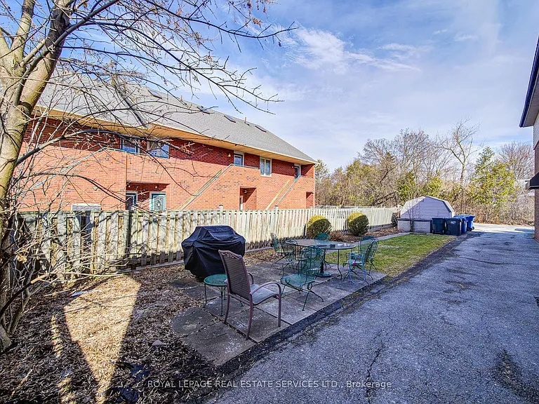 2329 Belyea St #3 — Photo 21