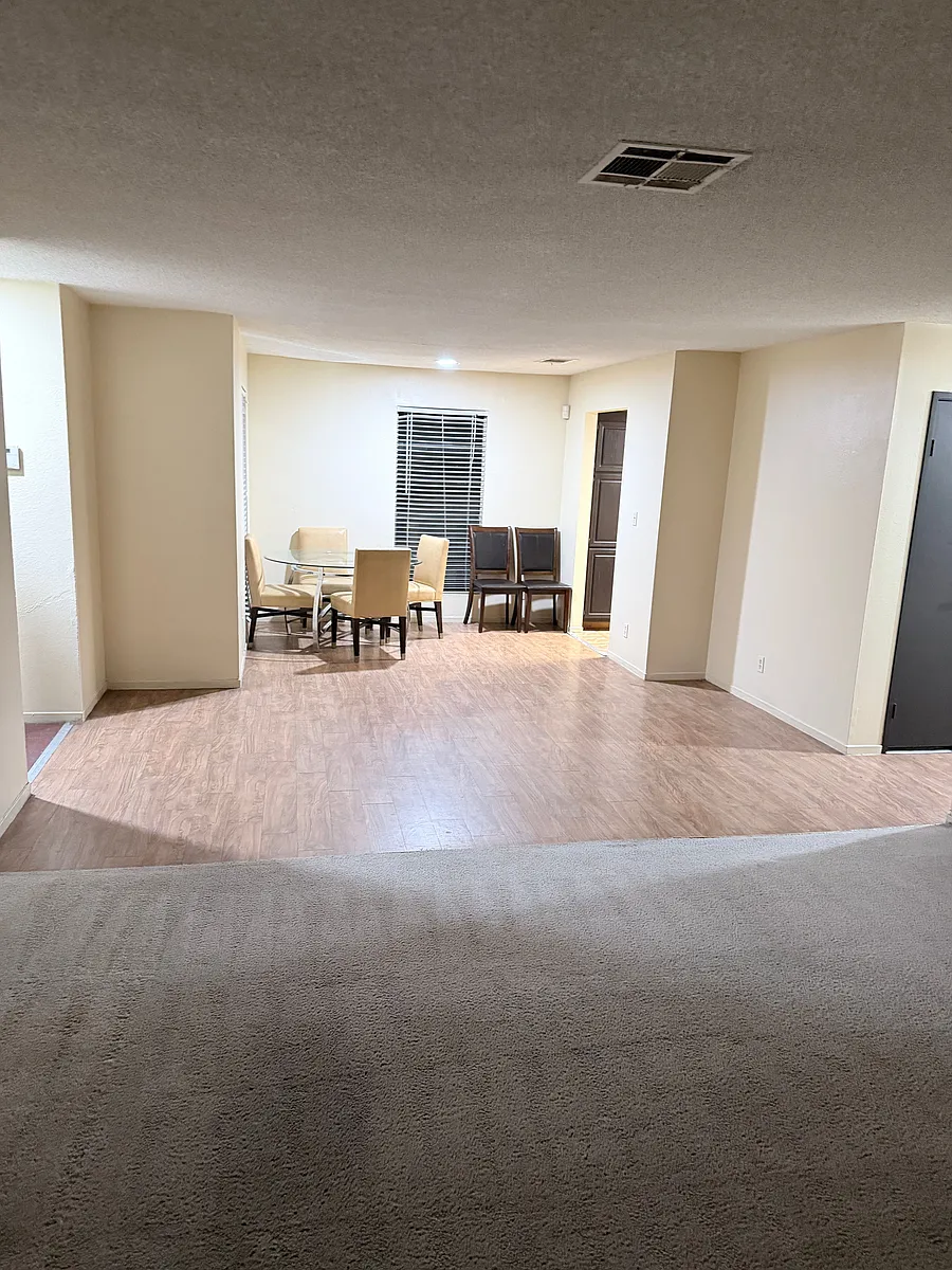 Walking distance from MGM and Topgolf and Las Vegas Strips - 4640 Koval Ln #D