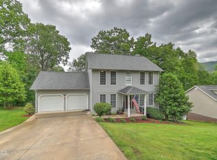 766 Moccasin Hills Dr, Gate City, VA 24251