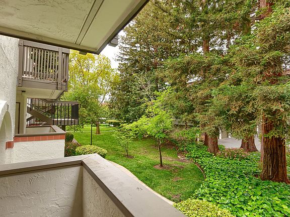 4th image of 701 San Conrado Ter Unit 3