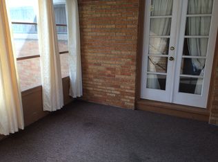 1833 Bremerton Rd, Lyndhurst, OH 44124