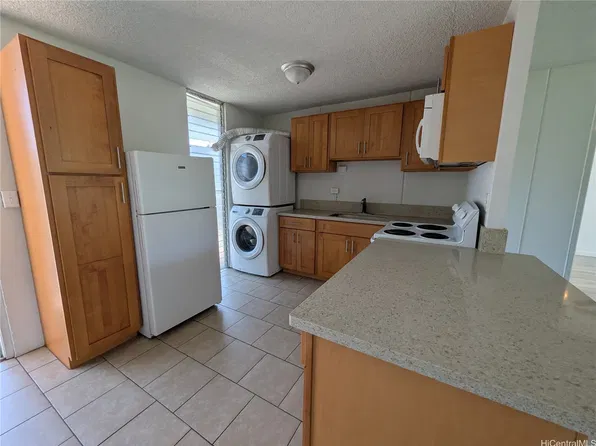 95-009 Waikalani Dr APT A405, Mililani, HI 96789