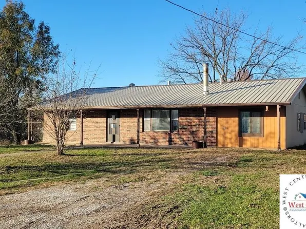 637 NE 100th Rd, Clinton, MO 64735