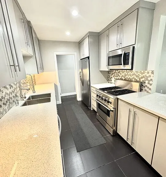 50 Elm Ave #5 — Photo 38