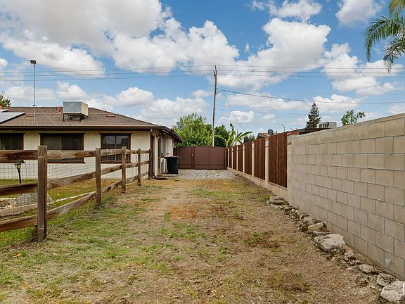 3rd image of 2065 Jenkins Rd
