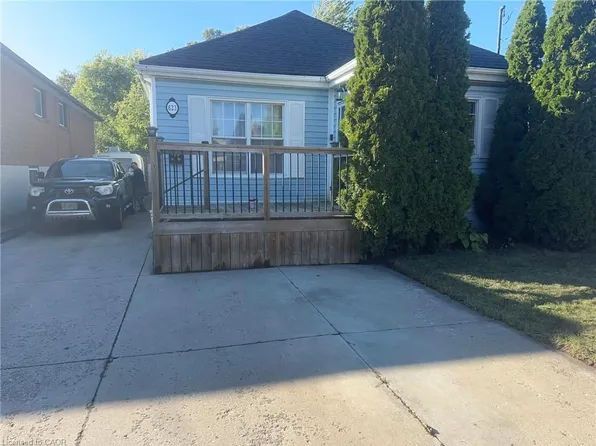 623 Knox Ave, Hamilton, ON L8H 6K2