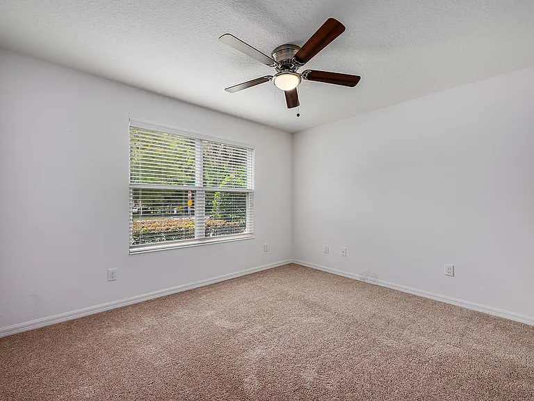 1329 Paradise Dr — Photo 24