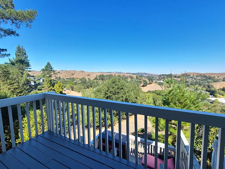 Incredible Views of the Moraga/Rheem Valley