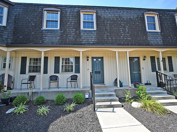 2nd image of 23 Creekwood Sq