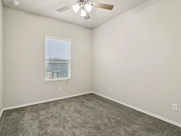8911 FM 1560 N — Photo 16