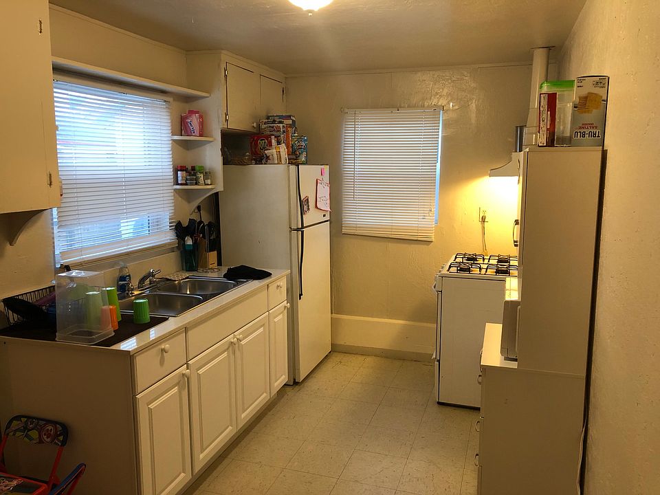 2nd image of 155 N F St #B