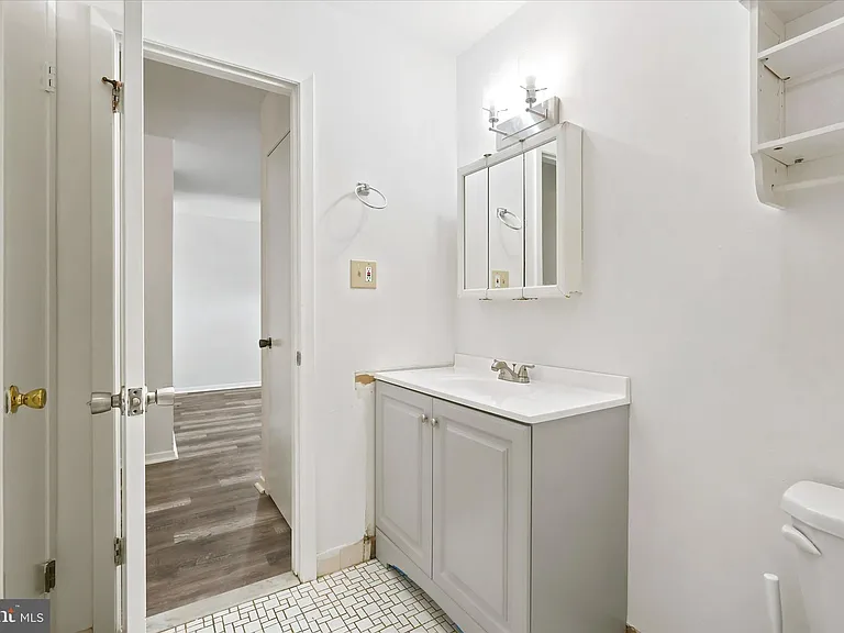 175 Parker Ave #B — Photo 13
