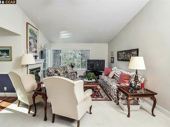2nd image of 1905 Cactus Ct APT 1