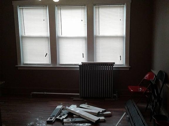 2nd image of 624 1/2 N Parkside Ave #2