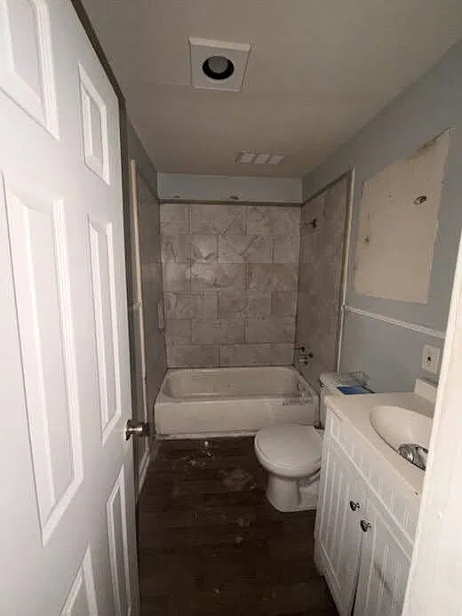 3 bed, 984 sqft, $840 — Photo 3