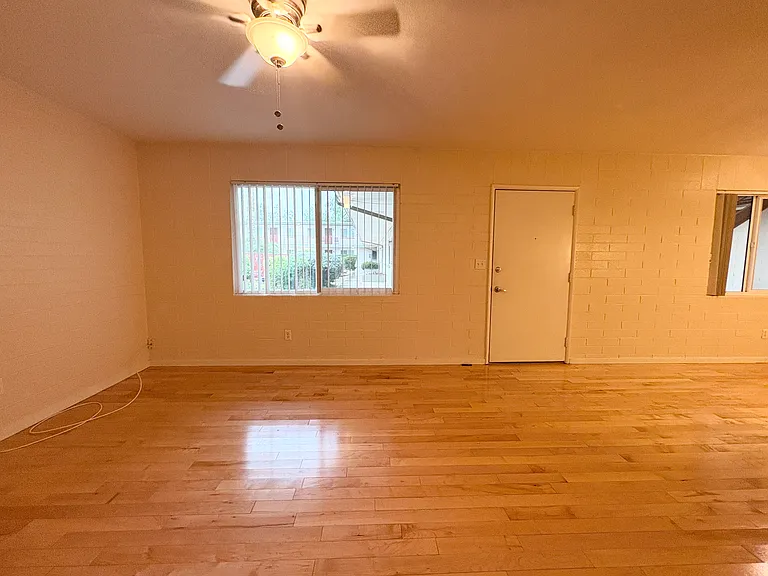 L6 — Photo 21