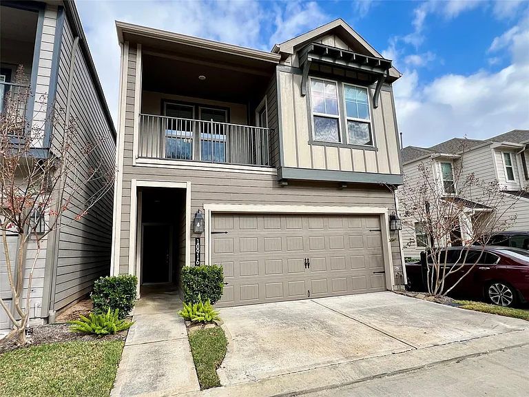 10916 Cannes Memorial Dr — Photo 2