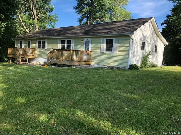 6 Reiher Rd #B, Monroe, NY 10950