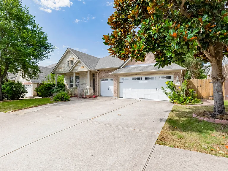 116 Azimuth Dr — Photo 19