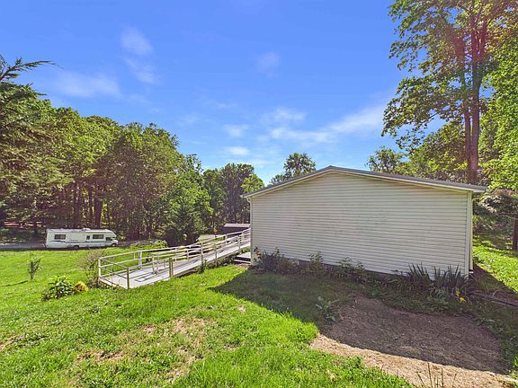 4th image of 5420 Forest Cir