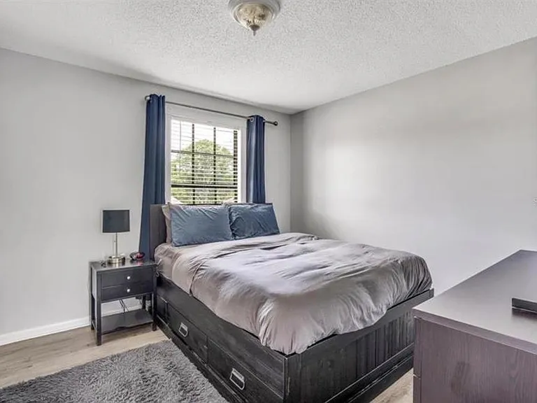 16208 Pebblebrook Dr — Photo 14