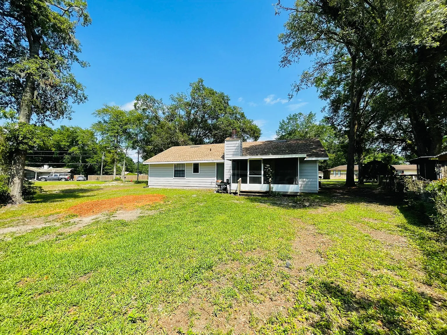 3 bed, 1800 sqft, $2,100 — Photo 4