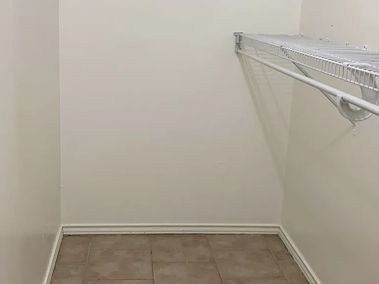 2407 Moonlight Ln #4 — Photo 16