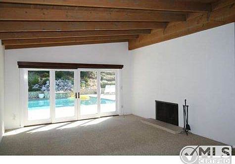 5th image of 23010 Darien St