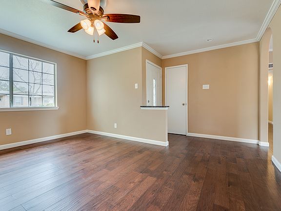 4th image of 721 Silverstone Dr